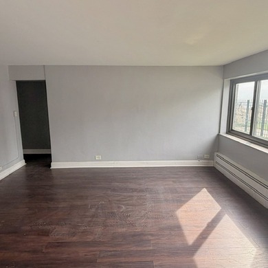 Experience lakefront living at the highly desirable Lake Terrace - photo 15