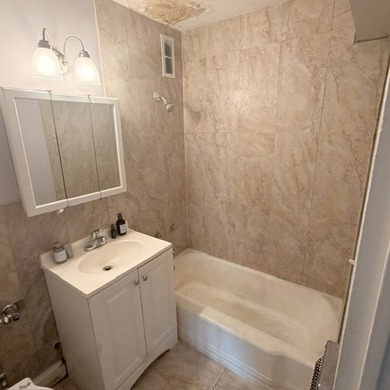 Experience lakefront living at the highly desirable Lake Terrace - photo 24