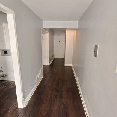 Experience lakefront living at the highly desirable Lake Terrace - photo 26