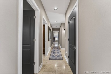Stunning updated home in highly desired Four Seasons w/ - photo 9