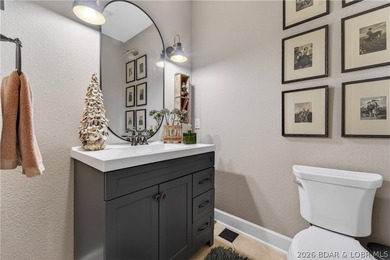 Stunning updated home in highly desired Four Seasons w/ - photo 10