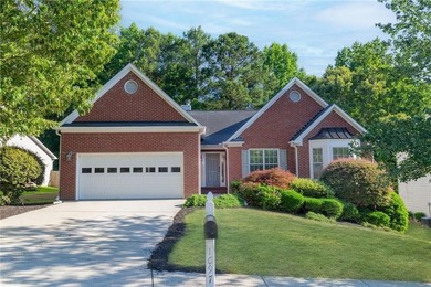 Discover an exceptional, fully updated, true ranch residence - photo 1