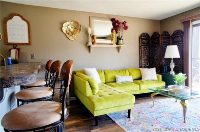 Are you looking for an affordable condo at the lake? This is a - photo 1