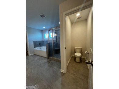 Prime corner-lot location in Kathleen! Offering thoughtfully - photo 14