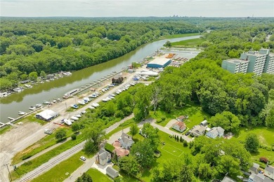 Truly one-of-a-kind opportunity in Charlotte with a stunning - photo 5