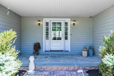 Tucked down a private, gated flag lot in the bustling hamlet of - photo 2