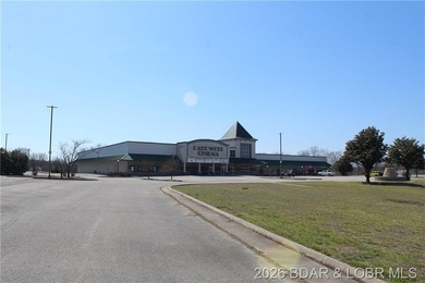 Rare commercial opportunity in the heart of Laurie. With 10.68 - photo 2