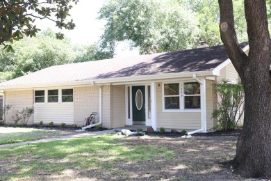 Benbrook Lake Home For Sale in Benbrook Texas