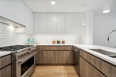 Immediate occupancy available in The Rose at Great Neck. 40-New - photo 25
