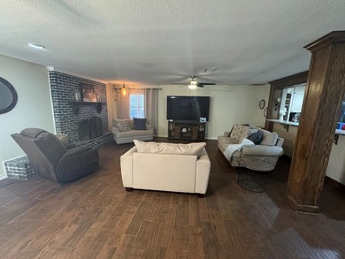 LOOKING FOR SPACE! WELL HERE'S UNIQUE 6 BED/5 BATH HOME. 4