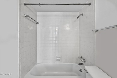 Opportunity knocks! Offered at a great value, this 2BR/2BA - photo 33