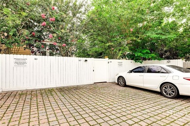 Experience the best of downtown Savannah living in this charming - photo 33