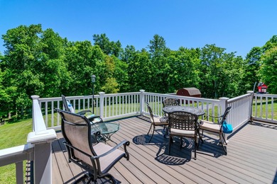 27-ACRE PRIVATE ESTATE NEAR GREEN RIVER LAKE WITH DUAL LIVING - photo 50