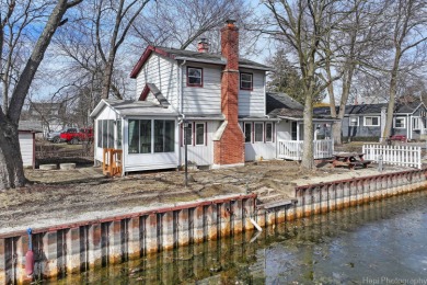 Chain O Lakes - Channel Lake Home Sale Pending in Antioch Illinois