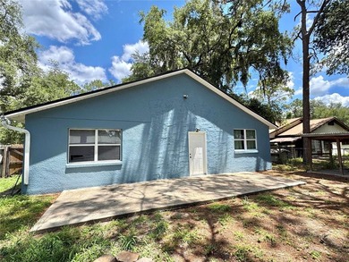Beautiful 3-bedroom, 2-bath home built in 2001 offering 1,504 sq - photo 25