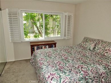 Welcome to this beautifully maintained, move-in-ready townhome - photo 26