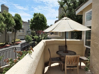 Welcome to this beautifully maintained, move-in-ready townhome - photo 28