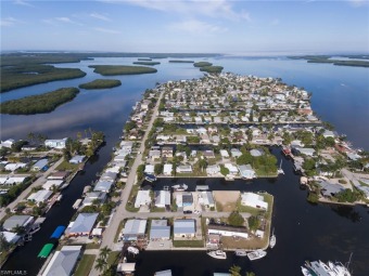 Gulf of Mexico - Pine Island Sound Home For Sale in Matlacha Florida