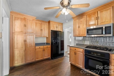 Your opportunity for a quiet country home, conveniently located - photo 9