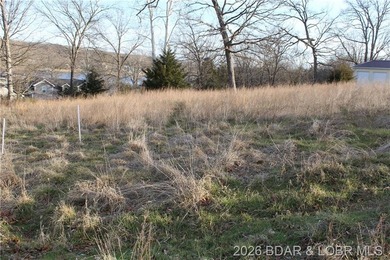 Nice lot in Johnson's Bay Subdivision overlooking Gladstone Cove - photo 1
