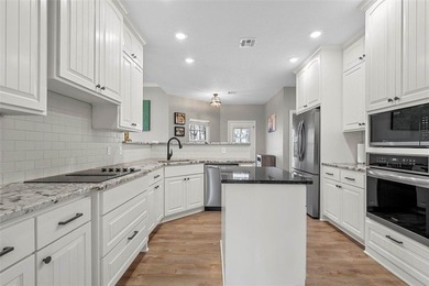 2022 built Waco home - Wooded 0.352 acre lot - Open concept - photo 7
