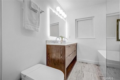 This custom-built 1962 mid-century modern ranch has been - photo 18