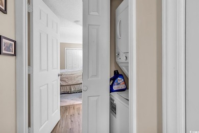 Enjoy coastal living in this beautifully updated second-floor - photo 28