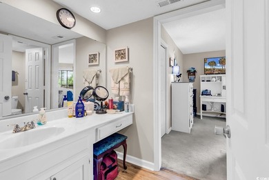 Enjoy coastal living in this beautifully updated second-floor - photo 29
