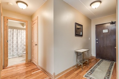 Wonderfully updated condo in the desirable Heritage House