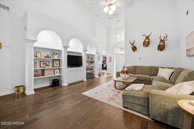 Charming, move-in ready 2-bedroom, 2-bath patio home overlooking - photo 4