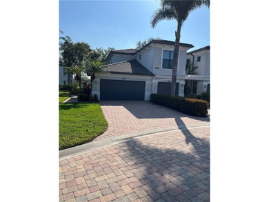 (private lake, pond, coastal) Condo Sale Pending in Naples Florida