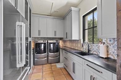 This extraordinary Spanish Colonial estate was featured in the - photo 15