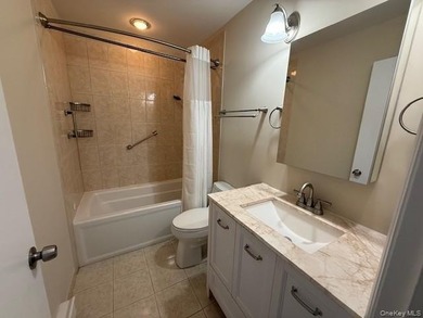 Enjoy Your Retirement and Carefree Living in this Desirable - photo 15