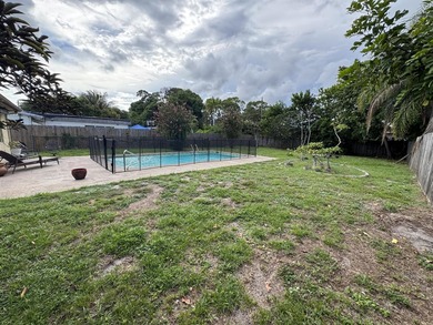 Discover practical living in this charming single-story - photo 16
