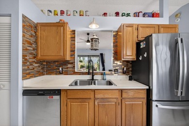 Welcome to this charming single-story residence in Port st Lucie - photo 24