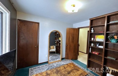 Nestled in one of Marquette's most desirable neighborhoods, this - photo 26
