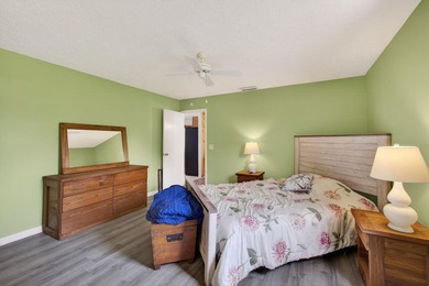 Welcome to this charming single-story residence in Port st Lucie - photo 30