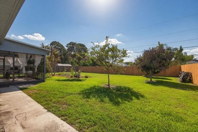 Welcome to this charming single-story residence in Port st Lucie - photo 46