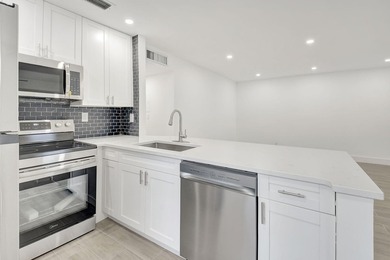 Beautifully updated 2-bedroom, 2-bathroom residence renovated in - photo 13