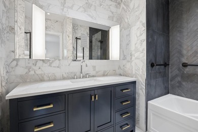 Perfectly positioned in prestigious Las Olas Isles, this - photo 19
