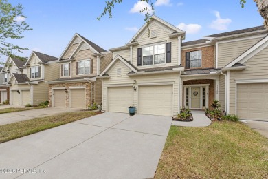 Lake Townhome/Townhouse Sale Pending in Jacksonville, Florida