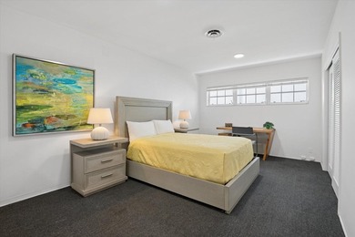 Perfectly positioned in prestigious Las Olas Isles, this - photo 22