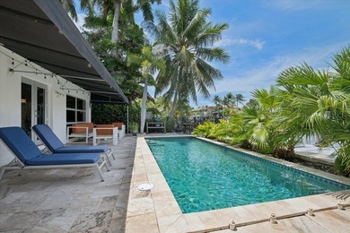 Perfectly positioned in prestigious Las Olas Isles, this - photo 27