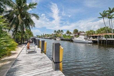 Perfectly positioned in prestigious Las Olas Isles, this - photo 31