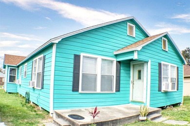 Welcome to this well-maintained 3-bedroom, 2-bath home that - photo 3