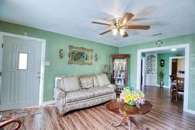 Welcome to this well-maintained 3-bedroom, 2-bath home that - photo 6