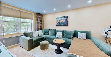 Luxury European renovated apartment- all redone inside from top