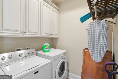 Welcome to 114 Riverfront Circle-an exceptional, fully furnished - photo 20