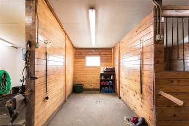 A Rare 32-Acre Equestrian Estate with Historic Charm and River - photo 7