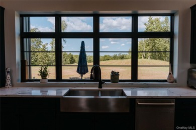 Presenting a freshly constructed modern farmhouse masterpiece - photo 12